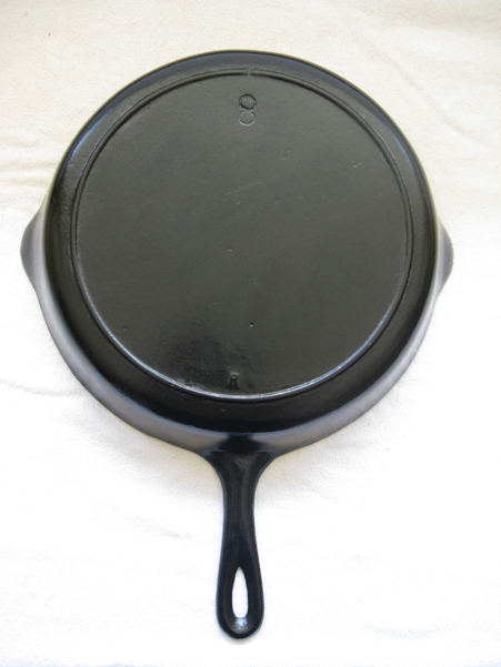 Oven 10 Bottom Skillet View